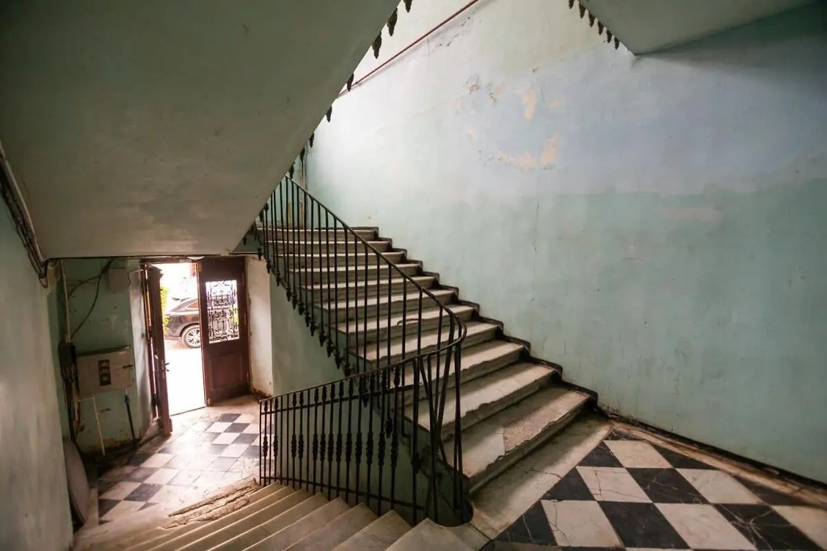 Stylish Apartment In Historic Building Batumi Grúzia